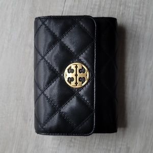 Tory Burch Willa Chain Wallet Crossbody Bag